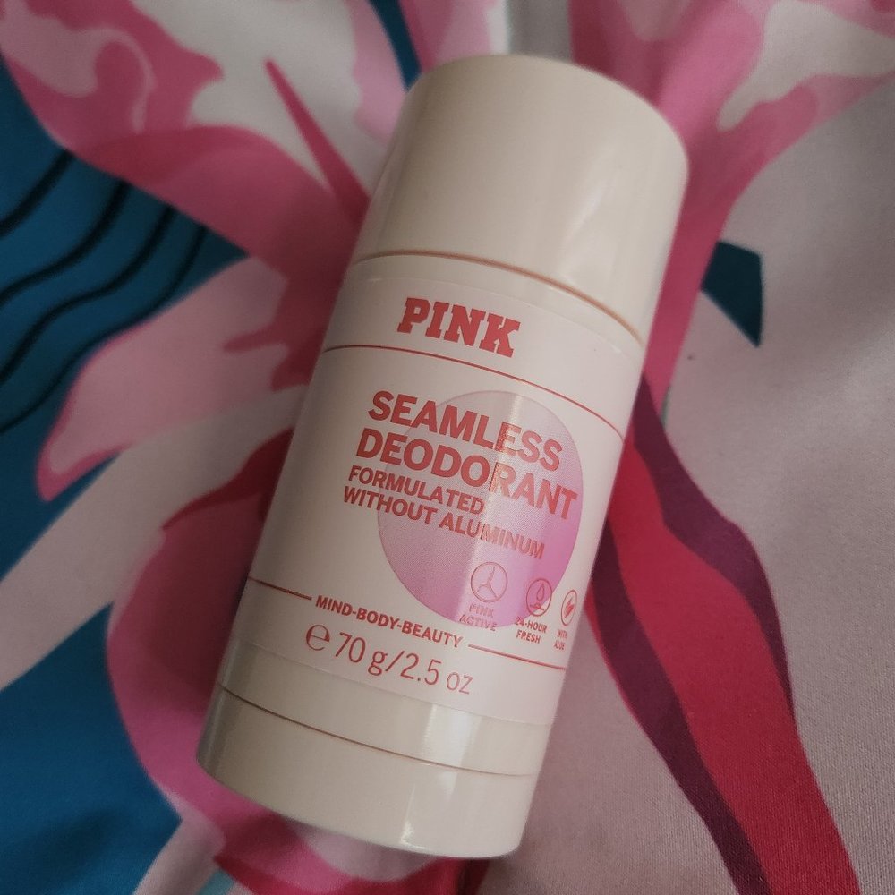 PINK Victoria's Secret Seamless Deodorant no Aluminum